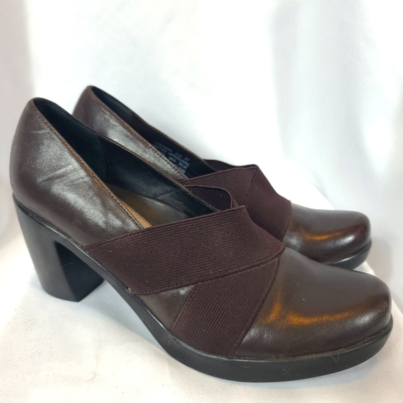 BROWN DANSKO SHOES - Picture 1 of 10